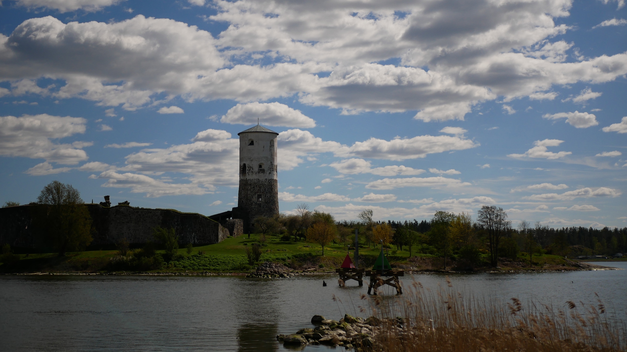 A photo taken at Stegeborgs Slottsruin in Vikbolandet.